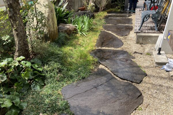 調和のとれた和風の庭へ【渋谷区Y様邸】